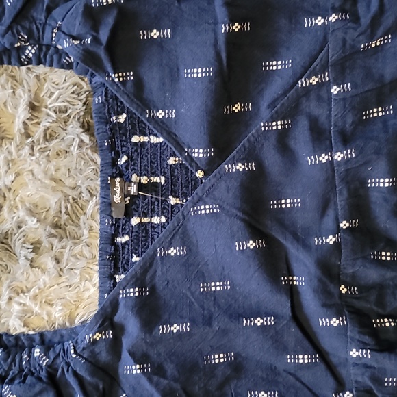 Madewell Jacquard Puff-Sleeve Empire Top - Picture 9 of 11